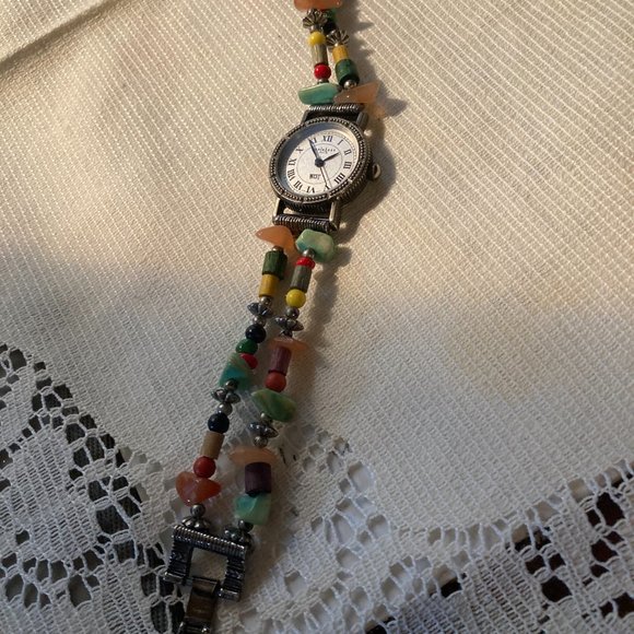 Good condition working Explraess women's watch - Picture 2 of 4